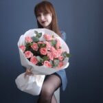 Кустовые розы коралл